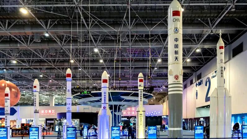 A China possui uma espaçonave da qual existem pouquíssimas fotos. Acaba de lançar outro objeto não identificado em órbita.