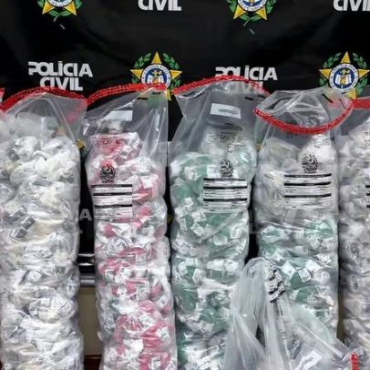 Polícia prende traficante com 13 mil pinos de cocaína após perseguição no RJ