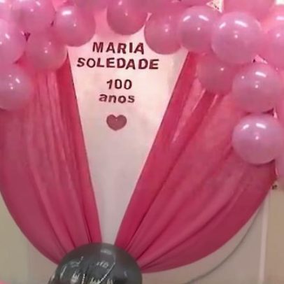 Idosa celebra 100 anos mantendo bom humor