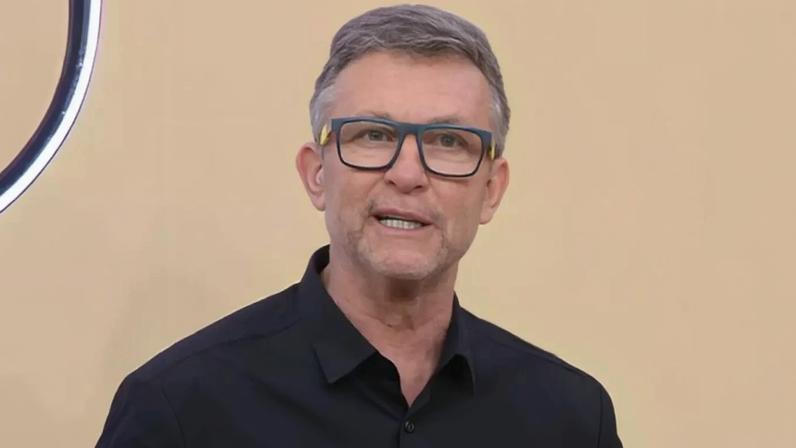 Craque Neto durante 'Os Donos da Bola' (Foto: Reprodução)