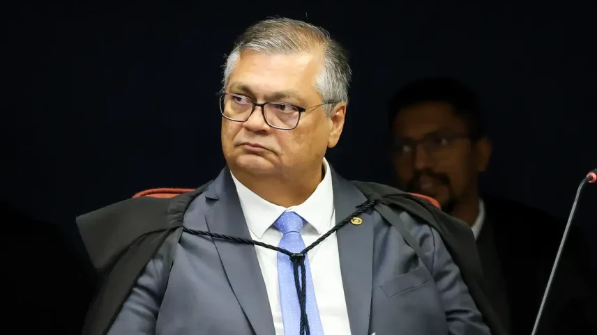 Dino pede detalhamento sobre execução de emendas parlamentares