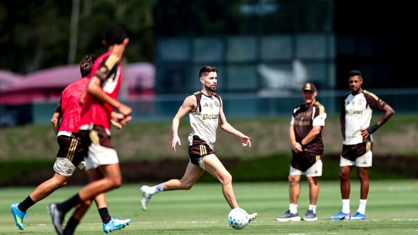 Internacional x Flamengo no Brasileirão: onde assistir e escalações