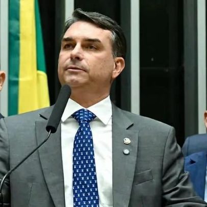 Sete mulheres cotadas para vice de Flávio Bolsonaro