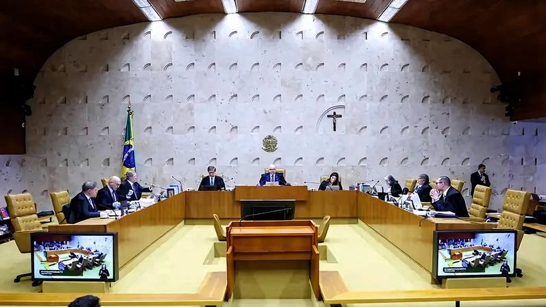 Plenário do STF durante sessão de julgamento