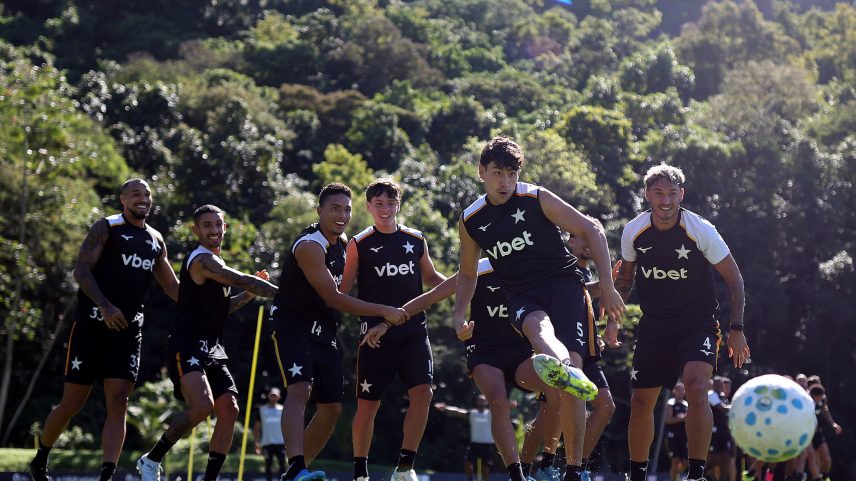 Botafogo x Vitória: onde assistir ao vivo, escalações e arbitragem