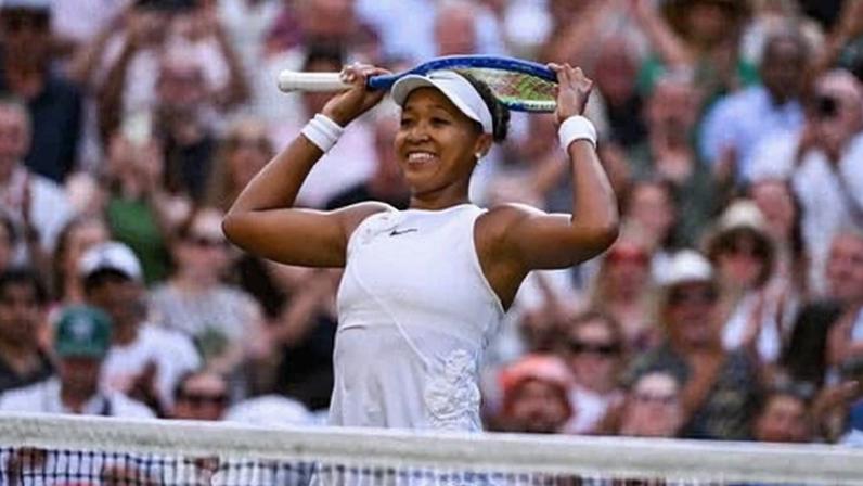 Vitória de Osaka inspira Sabalenka a esquecer Wimbledon