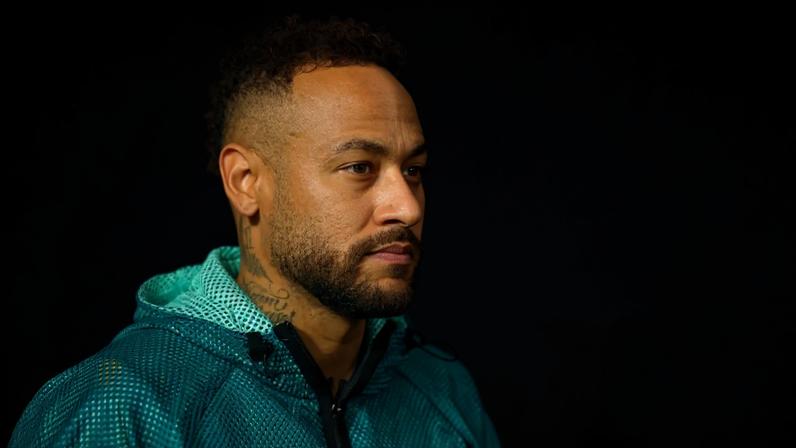 Neymar Júnior antes da partida entre Brasil e Escócia, pela terceira rodada do grupo C da Copa do Mundo
