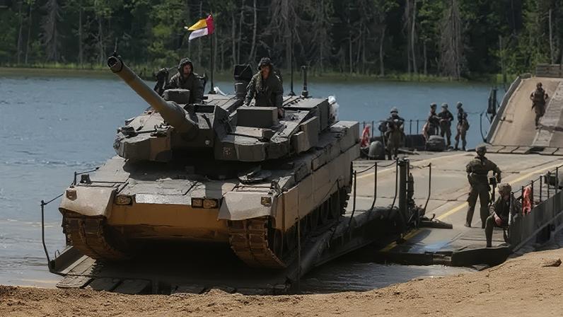 Polish and Lithuanian forces carried out a joint military exercise in late June