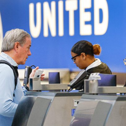 United testa novo programa para reduzir estresse em voos matinais