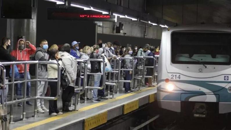 Metrô Sé, da linha vermelha