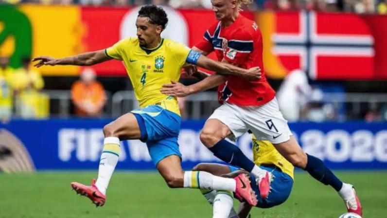 Guimarães amarelou! Volante recua, e goleiro da Noruega pega a cobrança –