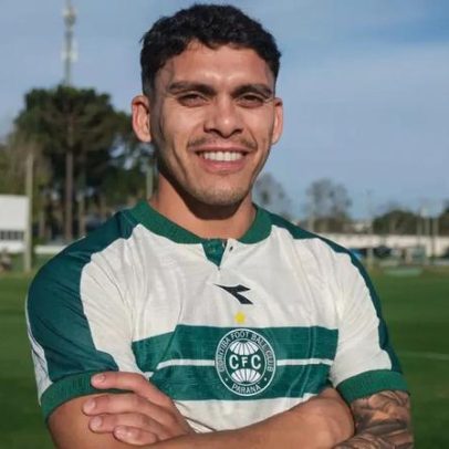 Coritiba anuncia ex-integrante da seleção uruguaia como reforço