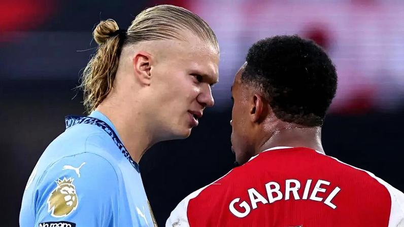 A antiga rivalidade entre o atacante Erling Haaland, do Manchester City, e o zagueiro Gabriel Magalhães, do Arsenal, agora se estende à Copa do Mundo, no jogo entre Noruega e Brasil nas oitavas de final
