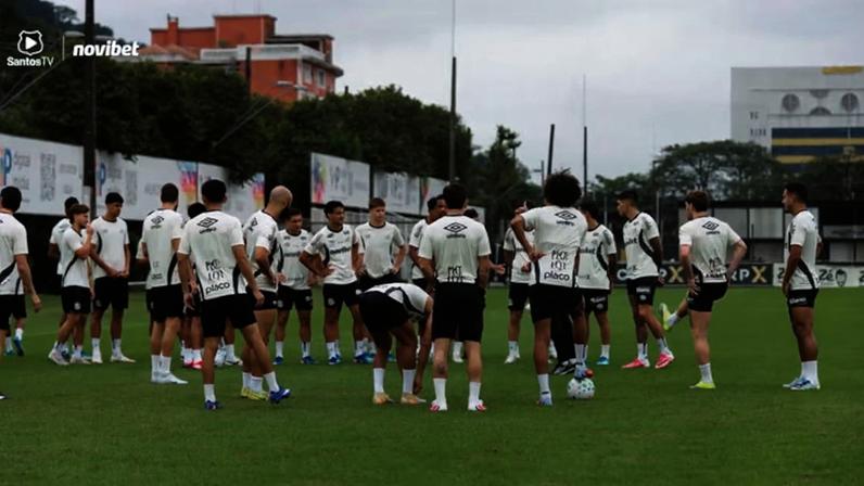 Peixe fez último trabalho antes de amistoso contra o União São João na Mercado Livre Arena Pacaembu.