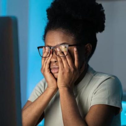 Síndrome da visão do computador: o que é e como reduzir impactos