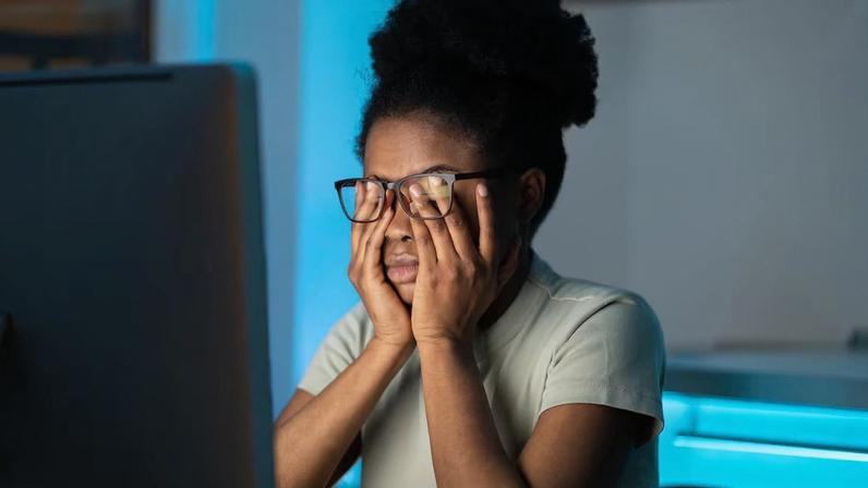 Nossos olhos também pedem uma pausa; conheça a síndrome da visão do computador