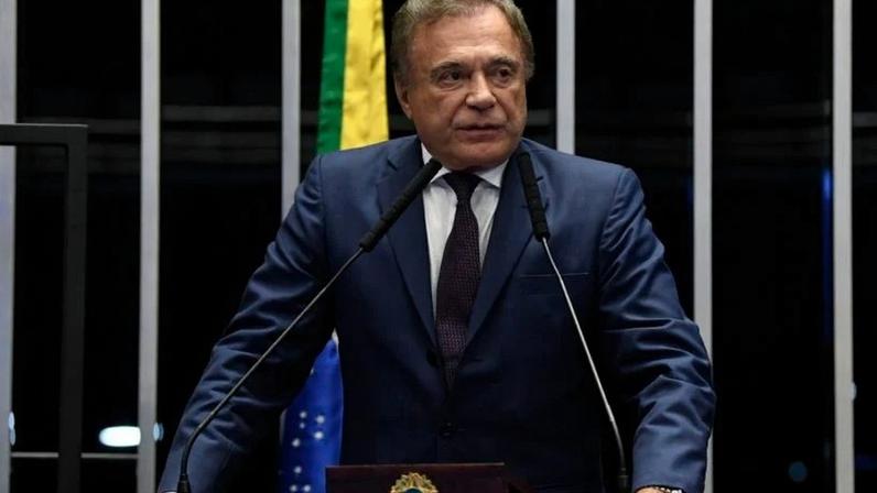 Alvaro Dias lidera disputa ao Senado no Paraná, aponta pesquisa