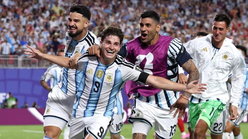 Maiores goleadoras da Copa, Argentina e França ameaçam marca do Brasil de 2002