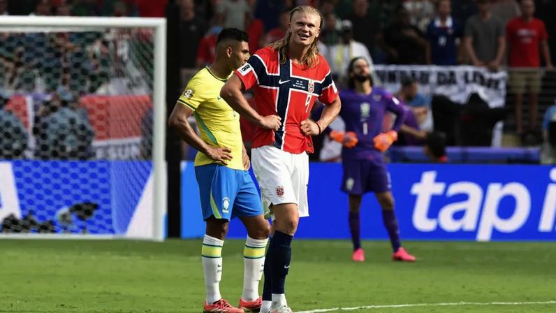 O olhar de felicidade de Erling Haaland — marcou os dois gols da vitória norueguesa sobre o Brasil nas oitavas de final da Copa do Mundo