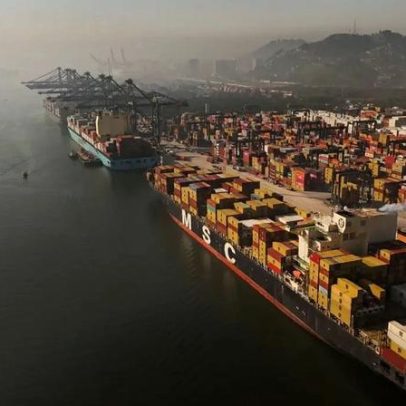 Superávit comercial do 1º semestre atinge US$42,3 bi, 40% acima no ano anterior