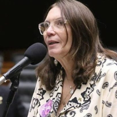 Bia Kicis diz que Flávio Bolsonaro é o líder indicado por Bolsonaro