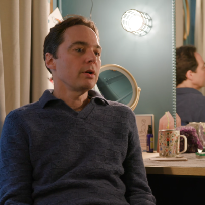 Jim Parsons, estrela de The Big Bang Theory, revela que se sentiu infeliz durante a série