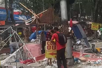 Duas pessoas morreram em ventania que provocou apagão no Rio