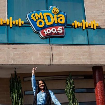 Perlla inicia estágio em rádio e anuncia nova profissão