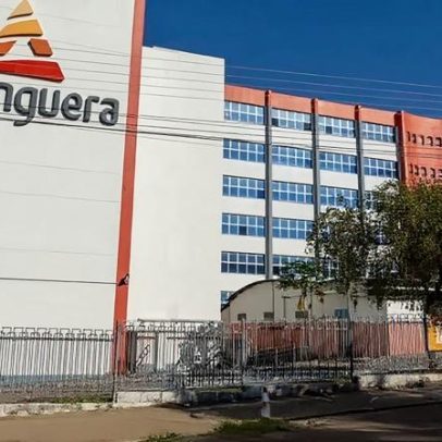 Preço da faculdade cai no presencial, sobe no híbrido e online, aponta JPMorgan
