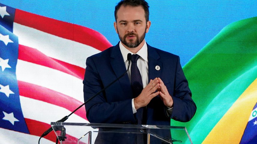 Durigan chama Milei de “palhaço” após ataques a Lula e Moraes