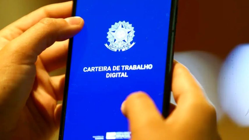 Desemprego cai para 5,4% no trimestre encerrado em junho, diz IBGE