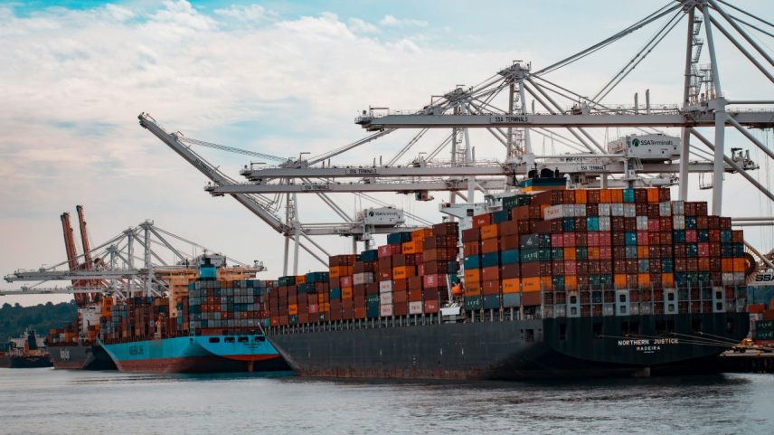 EUA decidem nesta quarta se aplicam novas tarifas ao Brasil
