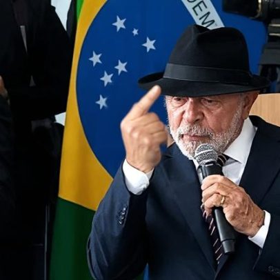Lula mostra dedo do meio durante evento no Planalto; entenda o episódio