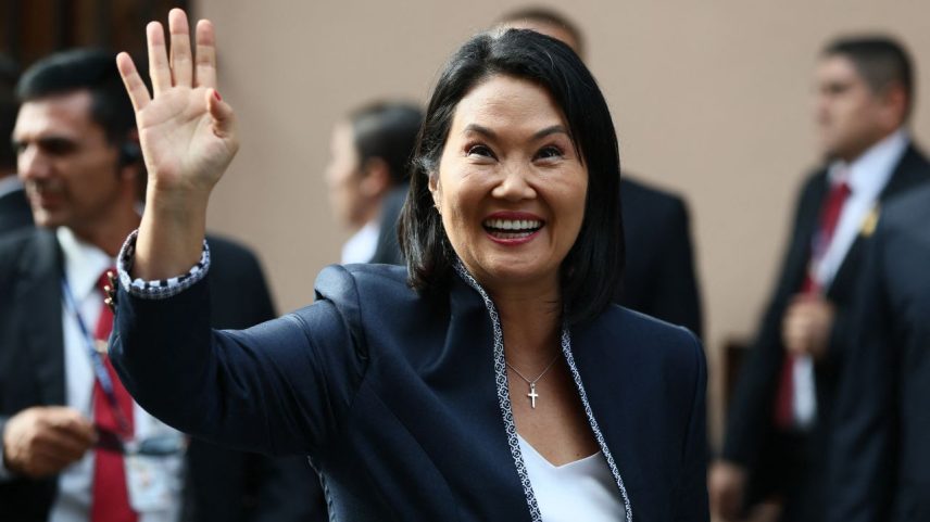 Keiko Fujimori toma posse como presidente do Peru