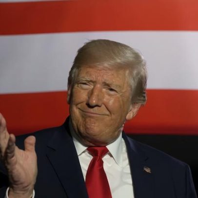 Criptomoeda de Trump cai 97%, investidores registram prejuízo bilionário
