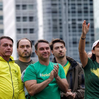 Crise na família Bolsonaro expõe desafio da direita com voto feminino