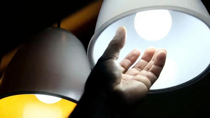 Perdas técnicas na distribuição de energia somam R$ 11,7 bi em 2025, diz Aneel