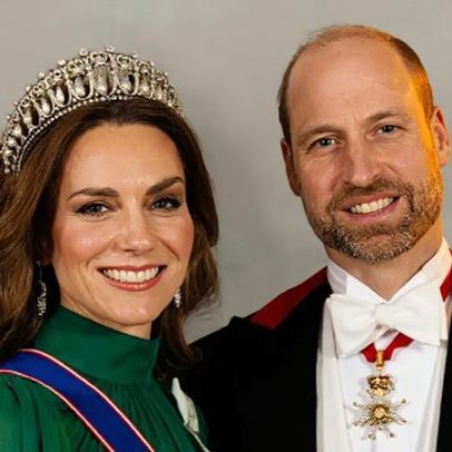 Kate Middleton posa com os filhos após subir três montanhas