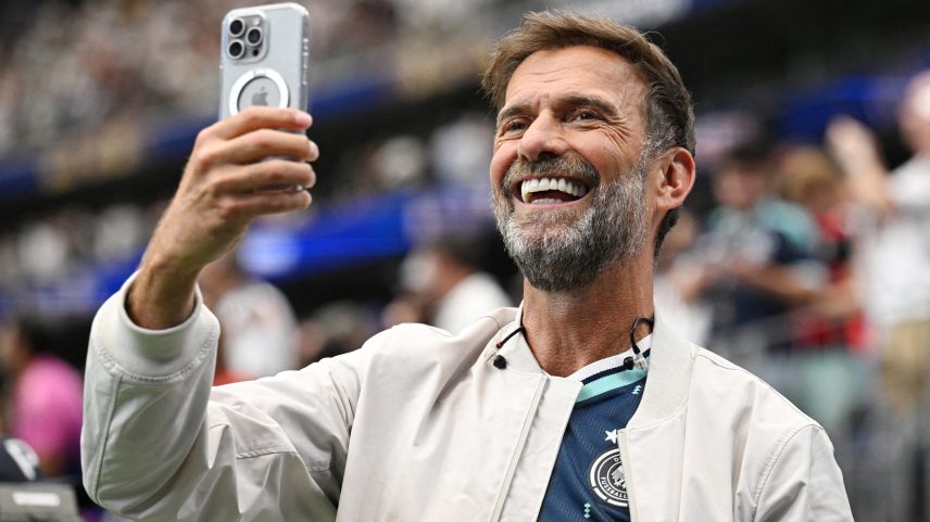 Klopp durante a partida entre Alemanha e Curaçao