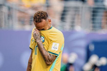 Neymar Junior do Brasil lamenta eliminação da seleção após partida entre Brasil x Noruega, válida pelas oitavas de final da Copa do Mundo 2026, realizada no Estádio MetLife em New Jersey, Estados Unidos. 05/07/2026 - Foto: MARCELO MACHADO DE MELO/FOTOARENA/FOTOARENA/ESTADÃO CONTEÚDO