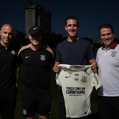 Corinthians recebe visita do técnico da seleção brasileira de base