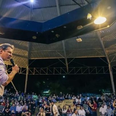 Aula de Haddad na Unicamp tem tumulto após protesto de integrante do MBL
