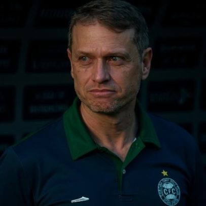 Fernando Seabra fica no Coritiba, e Vasco segue sem técnico