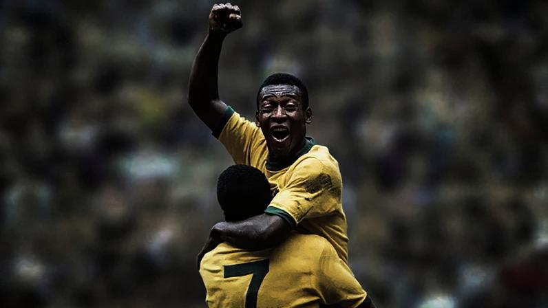 “Com a campanha do Brasil, chorou-se, floriu-se a velocidade no mais patusco dos velórios” (…) Eu queria finalizar dizendo: há quarenta mil anos, não surgiu um futebol como o brasileiro de 70”, comentou Nelson Rodrigues sobre o tricampeonato
