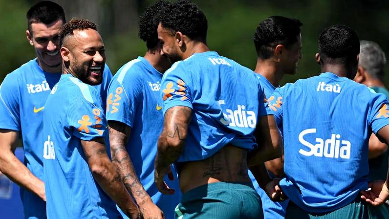 Seleção brasileira treinou sob forte calor na última atividade antes de confronto com a Noruega.