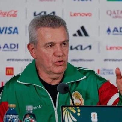 Técnico mexicano aposta em sorte contra Inglaterra, mantendo invencibilidade