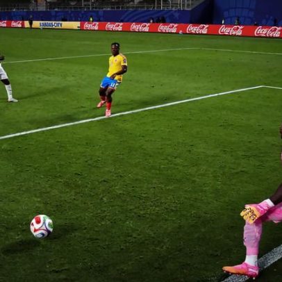 Colômbia vence Gana com gol de Arias e vai às oitavas