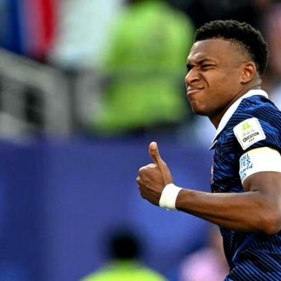 Mbappé rebate retranca do Paraguai após França se classificar