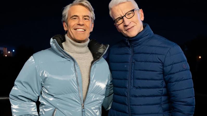 Como assistir ao especial Independence Eve de Anderson Cooper e Andy Cohen