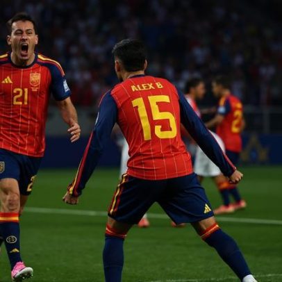 Espanha vence Áustria e garante vaga nas oitavas